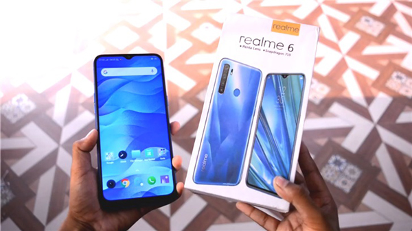 后置四摄！realme 6“真机”遭曝光”